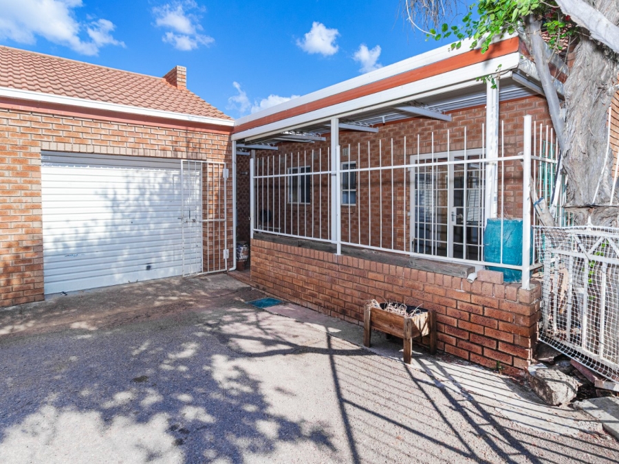 3 Bedroom Property for Sale in Elandsrand North West